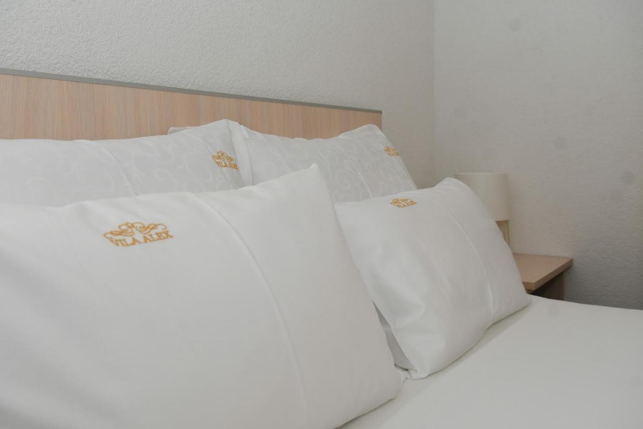 Sobe Alex Apartment เวลิโก กราดิชเต ภายนอก รูปภาพ
