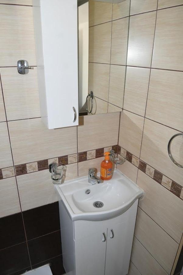 Sobe Alex Apartment เวลิโก กราดิชเต ภายนอก รูปภาพ